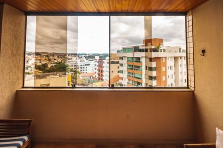 Apartamento à venda com 106m², 3 quartos e 2 vagasVaranda da Sala