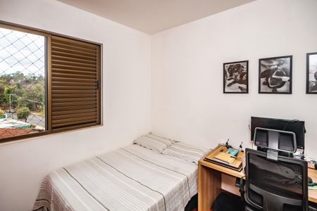 Apartamento à venda com 106m², 3 quartos e 2 vagasQuarto 2