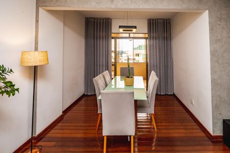 Apartamento à venda com 106m², 3 quartos e 2 vagasSala