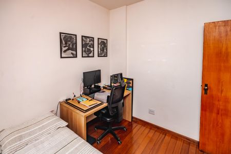 Apartamento à venda com 106m², 3 quartos e 2 vagasQuarto 2