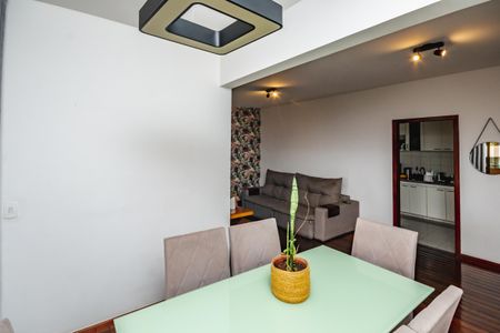 Apartamento à venda com 106m², 3 quartos e 2 vagasSala