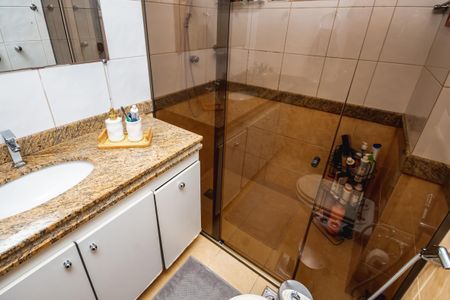 Apartamento à venda com 106m², 3 quartos e 2 vagasBanheiro da Suíte