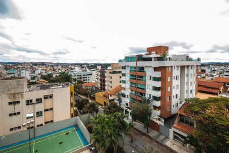 Apartamento à venda com 106m², 3 quartos e 2 vagasVista