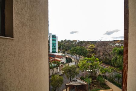 Apartamento à venda com 106m², 3 quartos e 2 vagasVista Área de Serviço