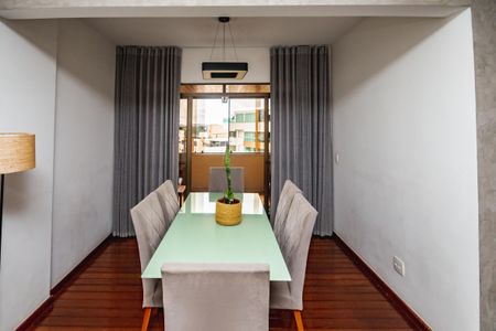Apartamento à venda com 106m², 3 quartos e 2 vagasSala