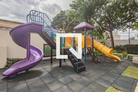 Apartamento à venda com 52m², 2 quartos e 1 vaga Apartamento à venda com 52m², 2 quartos e 1 vagaÁrea comum - Playground