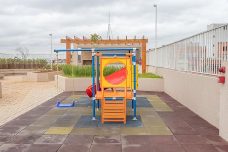 Apartamento à venda com 43m², 2 quartos e 1 vaga Apartamento à venda com 43m², 2 quartos e 1 vagaÁrea comum - Playground