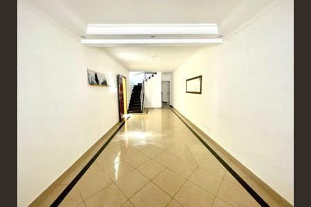 Casa à venda com 3 quartos, 180m² em Vila Aricanduva, São Paulo