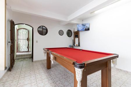 Casa à venda com 309m², 3 quartos e 4 vagas Casa à venda com 309m², 3 quartos e 4 vagasÁrea comum - Sala de Jogos