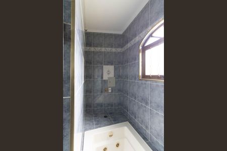 Casa à venda com 309m², 3 quartos e 4 vagas Casa à venda com 309m², 3 quartos e 4 vagasBanheiro da Suíte