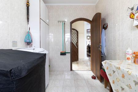 Casa à venda com 309m², 3 quartos e 4 vagas Casa à venda com 309m², 3 quartos e 4 vagasLavanderia