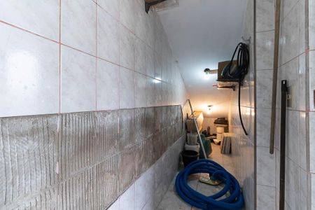 Casa à venda com 309m², 3 quartos e 4 vagas Casa à venda com 309m², 3 quartos e 4 vagasDepósito 2