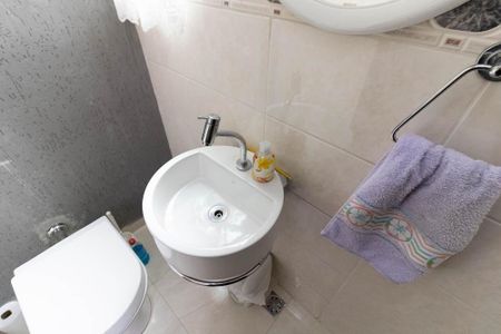 Casa à venda com 309m², 3 quartos e 4 vagas Casa à venda com 309m², 3 quartos e 4 vagasLavabo da Sala