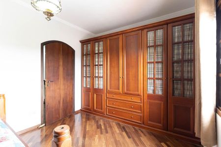 Casa à venda com 309m², 3 quartos e 4 vagas Casa à venda com 309m², 3 quartos e 4 vagasSuíte
