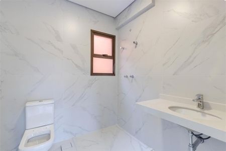 Casa à venda com 433m², 4 quartos e 3 vagas