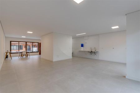 Casa à venda com 433m², 4 quartos e 3 vagas