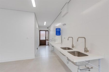 Casa à venda com 433m², 4 quartos e 3 vagas