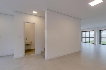 Casa à venda com 433m², 4 quartos e 3 vagas