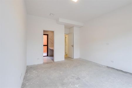 Casa à venda com 4 quartos, 292m² em Jardim Prudência, São Paulo