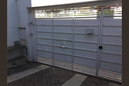 Casa à venda com 260m², 3 quartos e 4 vagas