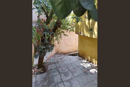 Casa à venda com 131m², 4 quartos e 2 vagas