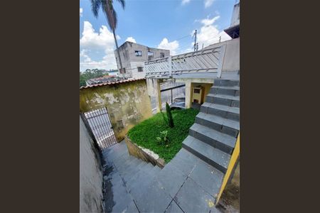 Casa à venda com 131m², 4 quartos e 2 vagas