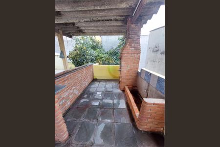 Casa à venda com 131m², 4 quartos e 2 vagas