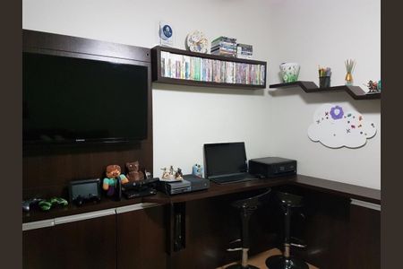 Casa à venda com 3 quartos, 120m² em Campo Grande, São Paulo