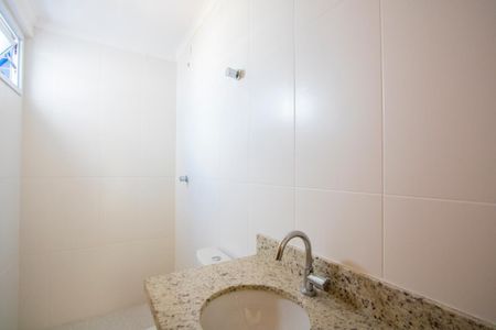 Apartamento à venda com 86m², 3 quartos e 2 vagas Apartamento à venda com 86m², 3 quartos e 2 vagasBanheiro social