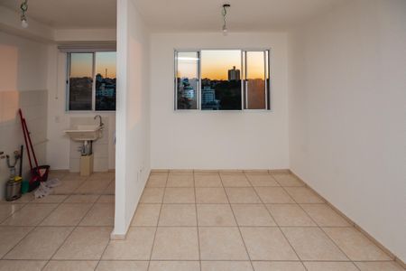 Sala de apartamento à venda com 2 quartos, 46m² em Floramar, Belo Horizonte
