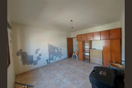 Casa à venda com 3 quartos, 160m² em Vila Ema, São Paulo