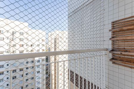 Varanda de apartamento para alugar com 3 quartos, 64m² em Parque Bristol, São Paulo