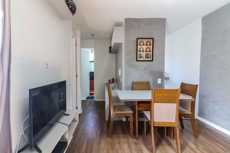 Sala de apartamento para alugar com 2 quartos, 45m² em Parque Ipe, São Paulo