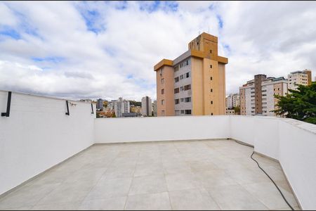 Apartamento à venda com 137m², 2 quartos e 1 vagaCobertura