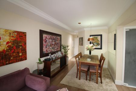 Sala de casa à venda com 3 quartos, 80m² em Parque Peruche, São Paulo
