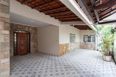 Casa para alugar com 115m², 3 quartos e 2 vagas Casa para alugar com 115m², 3 quartos e 2 vagasGaragem