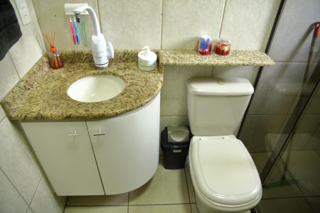 Casa à venda com 130m², 3 quartos e 2 vagasBanheiro Social