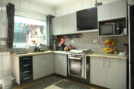 Casa à venda com 130m², 3 quartos e 2 vagasCozinha