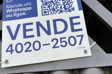 Casa à venda com 130m², 3 quartos e 2 vagasPlaca