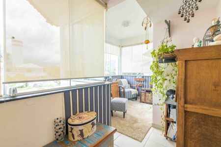 Casa de condomínio à venda com 354m², 4 quartos e 4 vagas Casa de condomínio à venda com 354m², 4 quartos e 4 vagasSuíte 1 varanda