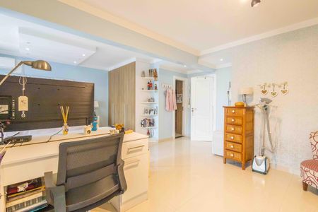 Casa de condomínio à venda com 354m², 4 quartos e 4 vagas Casa de condomínio à venda com 354m², 4 quartos e 4 vagasSuíte 1