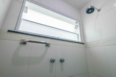 Casa de condomínio à venda com 354m², 4 quartos e 4 vagas Casa de condomínio à venda com 354m², 4 quartos e 4 vagasBanheiro da Suíte 3