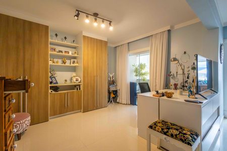 Casa de condomínio à venda com 354m², 4 quartos e 4 vagas Casa de condomínio à venda com 354m², 4 quartos e 4 vagasSuíte 1