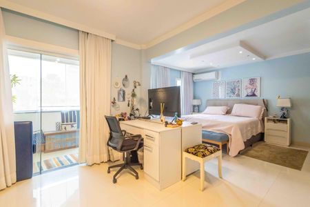 Casa de condomínio à venda com 354m², 4 quartos e 4 vagas Casa de condomínio à venda com 354m², 4 quartos e 4 vagasSuíte 1