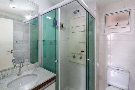 Apartamento à venda com 74m², 3 quartos e 2 vagas Apartamento à venda com 74m², 3 quartos e 2 vagasBanheiro Social