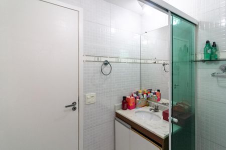 Apartamento à venda com 74m², 3 quartos e 2 vagas Apartamento à venda com 74m², 3 quartos e 2 vagasBanheiro da Suíte 3