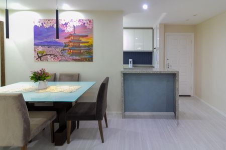 Apartamento à venda com 81m², 3 quartos e 1 vaga Apartamento à venda com 81m², 3 quartos e 1 vagaSala de Jantar