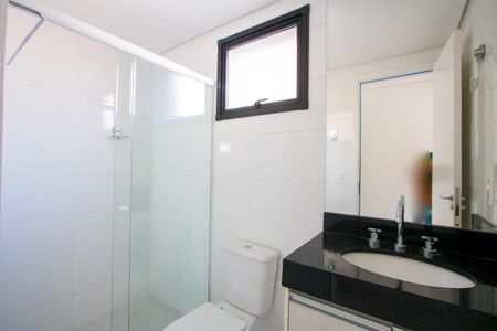 Apartamento à venda com 90m², 3 quartos e 2 vagas Apartamento à venda com 90m², 3 quartos e 2 vagasBanheiro Suíte