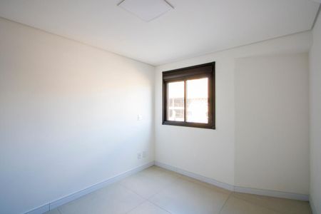 Apartamento à venda com 90m², 3 quartos e 2 vagas Apartamento à venda com 90m², 3 quartos e 2 vagasSuíte