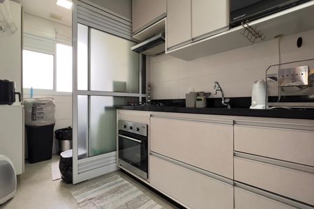 Apartamento à venda com 82m², 3 quartos e 2 vagas Apartamento à venda com 82m², 3 quartos e 2 vagasCozinha e Área de Serviço